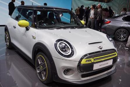 2020款Mini Cooper SE可爱的外观够不够？