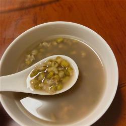 电饭锅煮绿豆汤：简单易学的夏日清凉饮品