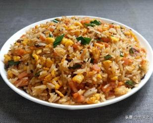 独家火腿炒饭：美味可口，简单易做的家常美食