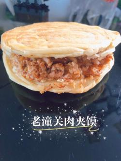 家庭版潼关肉夹馍制作教程：酥脆美味，口感绝佳！