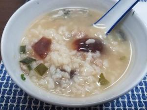 皮蛋瘦肉粥：家常美味，轻松制作