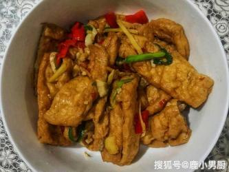 家常超下饭油豆腐做法，简单几步让你爱上这道菜