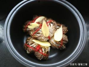 清蒸螃蟹的做法和步骤：美味海鲜的烹饪指南