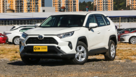 2020款RAV4荣放：售价17.48-25.88万元，内外升级，值得购买吗？