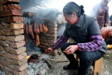 腊肉怎么腌制全过程：湖北风味腌制腊肉的详细指南