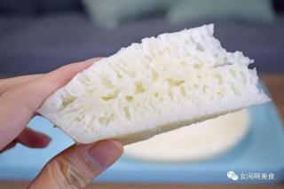 轻松制作白糖糕：粘米粉与酵母的完美融合
