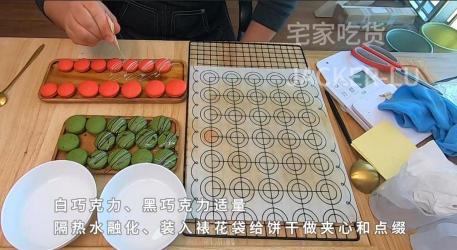 轻松DIY，创意无限：双色巧克力手工制作全攻略