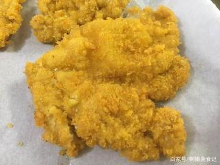 维络城家常炸鸡做法大揭秘：金黄酥脆，美味诱人